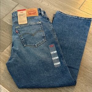 NWT LEVIS 725 kick bootcut Jeans